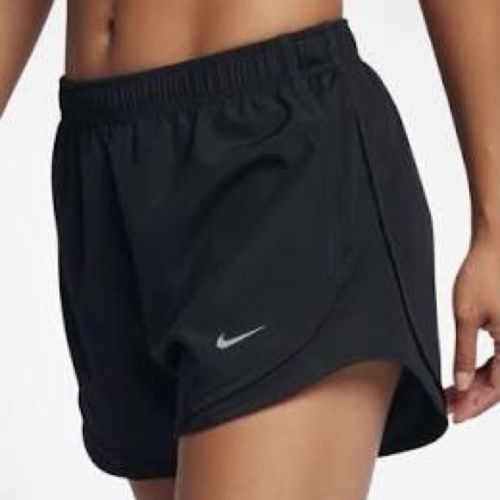 Nike Women’s Tempo running shorts